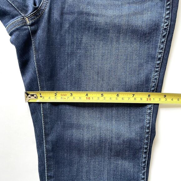 Madewell Curvy High-Rise Skinny Jeans in Woodland Wash TENCEL Denim - Picture 9 of 13